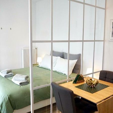 Apartamento Warm & Cozy Studio In Atenas Exterior foto